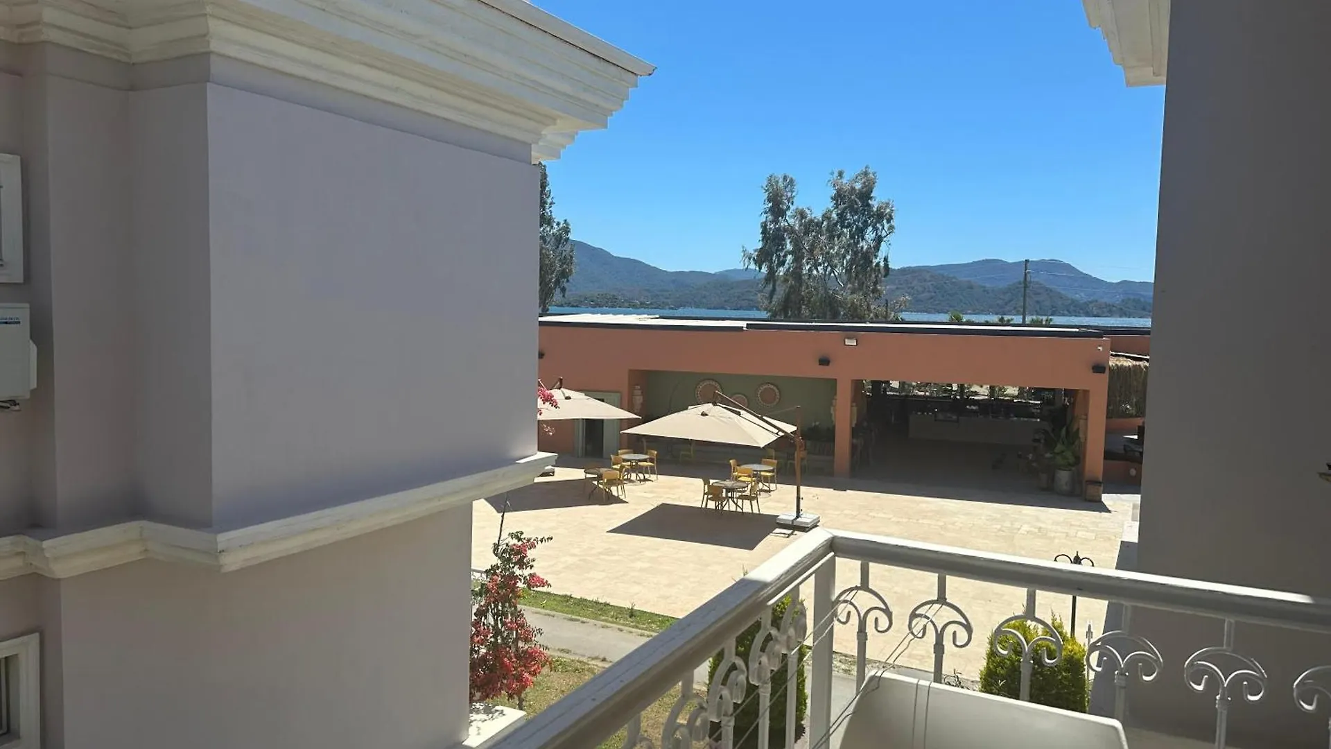 Lägenhet Defne Beach Suites Fethiye