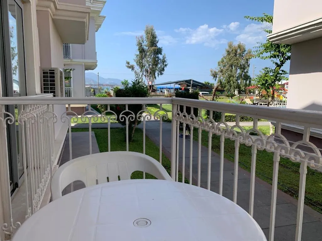 Defne Beach Suites Fethiye Lägenhet